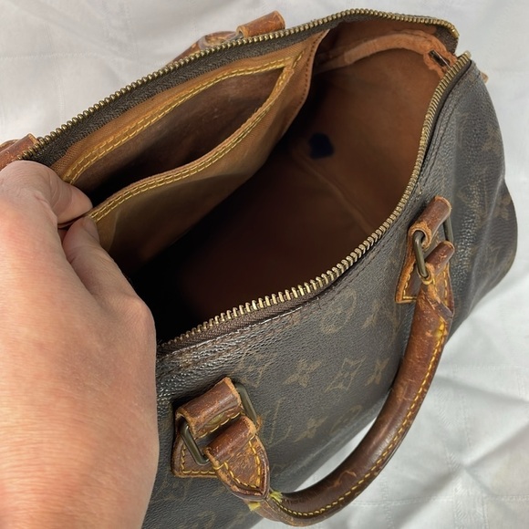 Louis Vuitton Monogram Speedy 30 Handbag Classic Designer Timeless Luxury - Picture 14 of 17